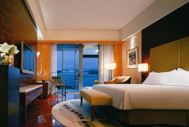p>东莞松山湖凯悦酒店是著名的酒店管理凯悦国际集团在广东省的首家